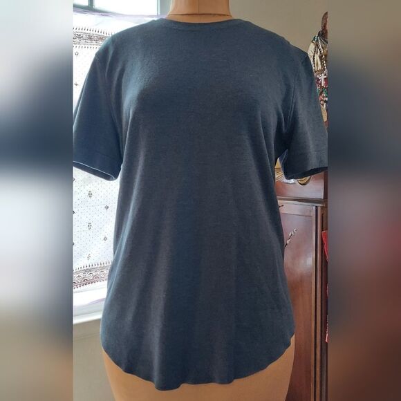 Kit and Ace Women's T-shirt Size S - Picture 1 of 11